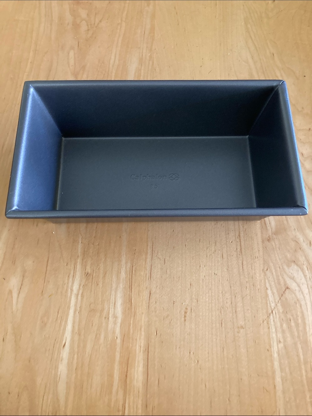New Calphalon Nonstick 8.5" Loaf Pan in Dark Gray